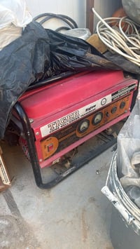 العضميه • ٥٠ قطعة • الكترونيات