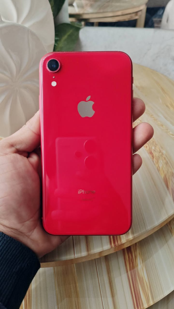 ايفون XR لون احمر بطاريه 83 الجهاز وتر بروف مال بيت كلشي مامبدل بي على وضع الشركه
السعر 325 وبي مجال للشراي 
مكاني بغداد الزعفرانيه 
***********
