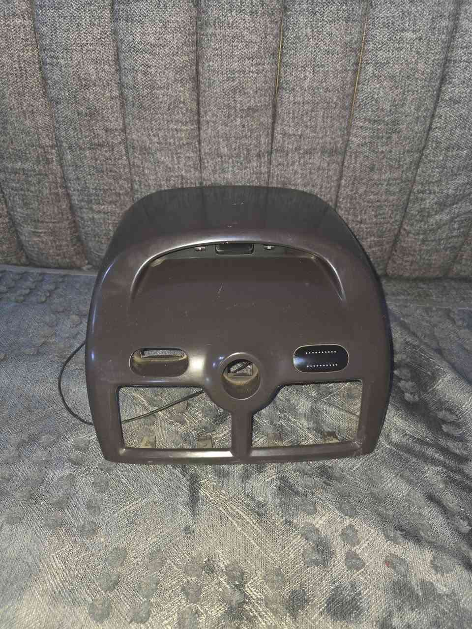 قاعده شاشه السعر 50 وقاعده ام الساعه السعر 40 سني كوري لون جوزي ***********
