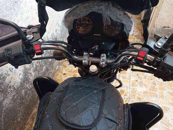 سلام عليكم دراجه هنديه بوكسر جبلي مكفوله كفاله عامه من اي شي زيرو ماشيه 6كيلوات موديل 2023 نزلت بنهايه 2024 اوراق اصولي
السعر 2750وبيها مجال الشراي 
رقم*********** ميسان
