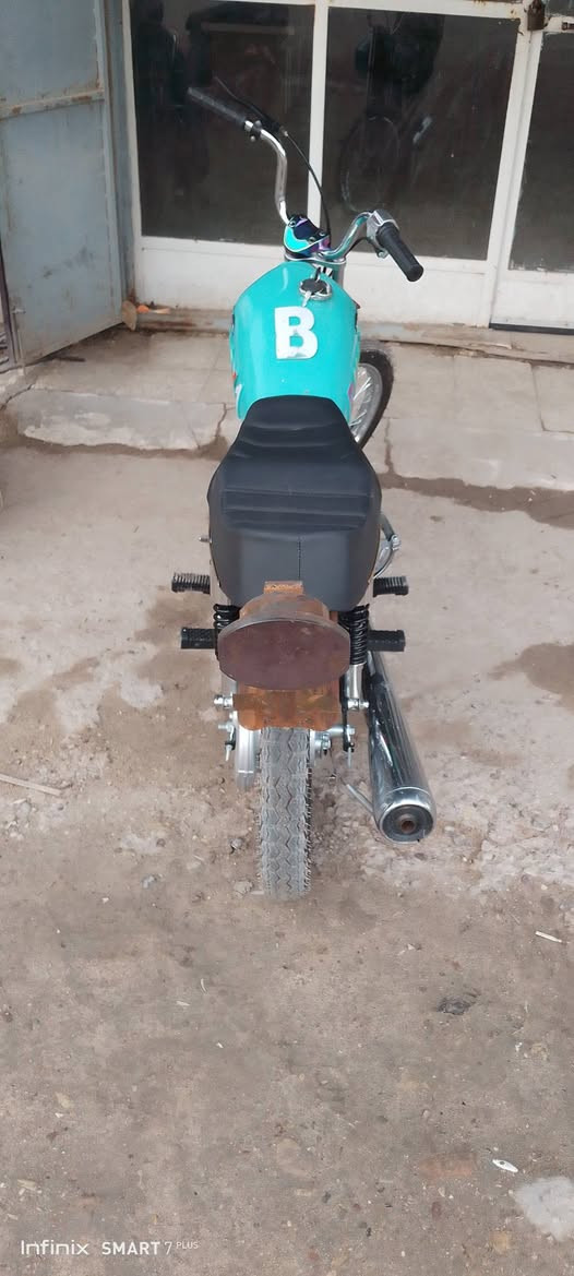 السلام عليكم دراجه تعمير كله 26ولشاصي 26اوراق سكنر صارله يومين من معمره عل سحك المكينه شلامجه السعر 925وبيه مجال ابو850اعبر المنشور المكان حله سياحي ***********
