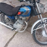 دراجه للبيع سعر ٣٠٠ بي مجال ٠٧٧١٩٥٢٠٦٠٨