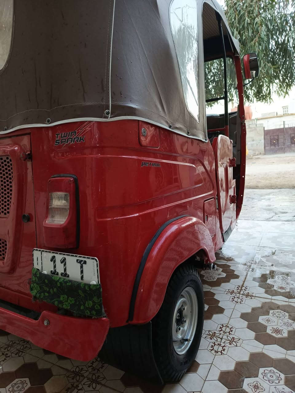 سلام عليكم شباب تكتك موديل 22شهر9 لوحه وسنويه نكليزي تحويل ثاني يوم المكان ديالى  مدخل الرحمه متواجد رقم فقط ***********
