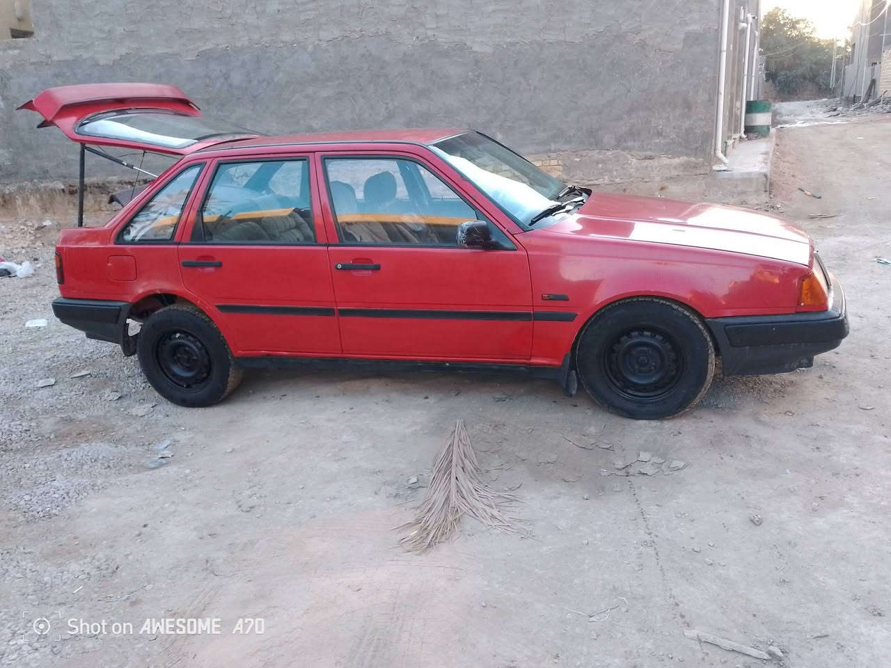 سلام علايكم فالفو البيع مديل 92 مكان سماوه رقم قادسيه سنويه2029 مداورشاني يوم سعر 32 تصال  ***********
