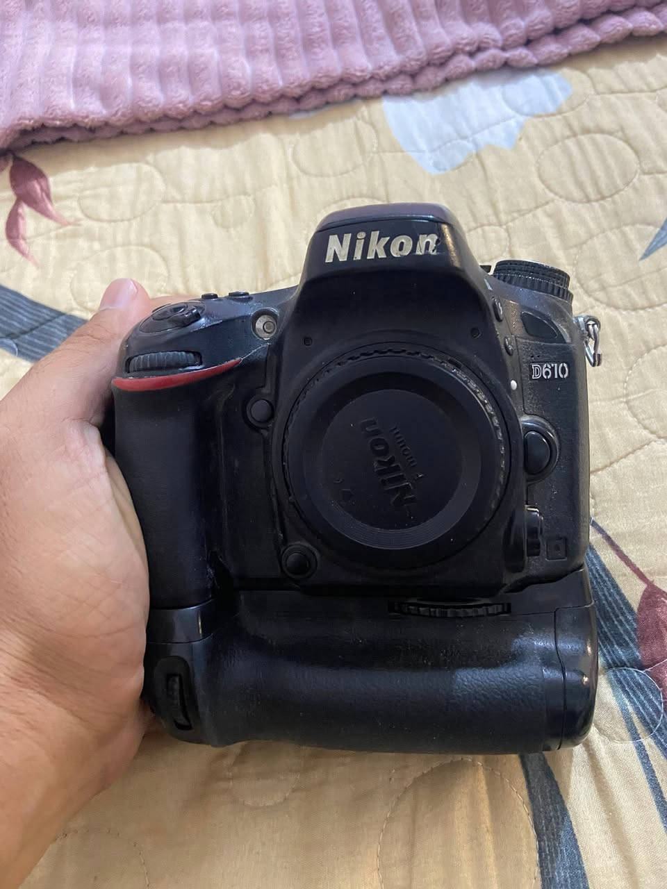 نيكون 610 عاطل الاوتو فوكس قيم وأخذ
***********
