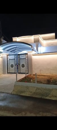 #بيت للبيع  البيت حي الوحده قرب مستشفى خزرج مساحه البيت 300 متر يتكون ...