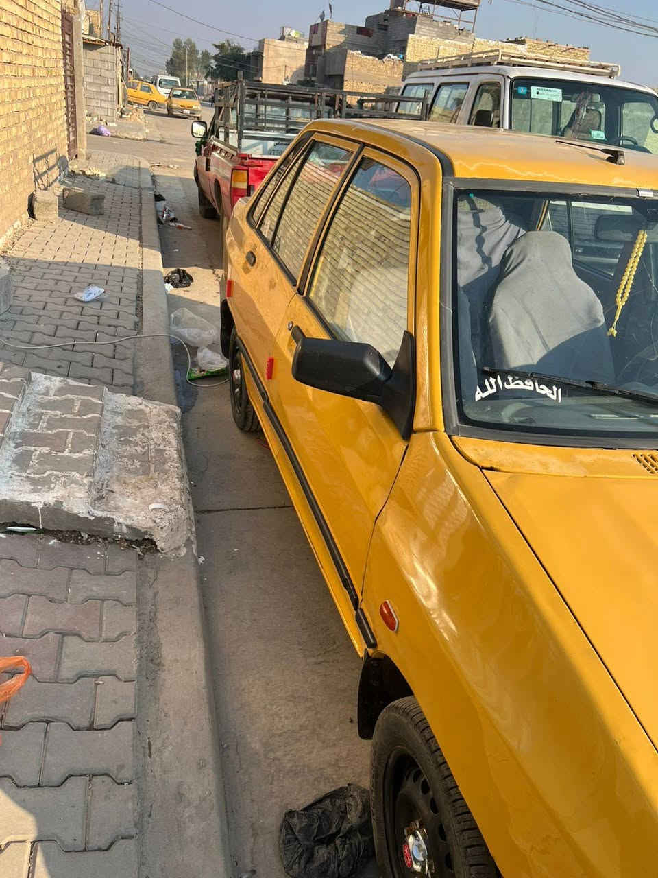 سلام عليكم سايبه موديل 2012 كير مكينه خير من الله صدر امامي خلفي جديد لوي دبلات كله جديد رقم انكليزي هيه وغرمات كلهن مصفرات سنويه لل 2027 سياره خير من الله ماتصرف عليه ربع السعر ( 27) وبيهه مجال حك الجيا رقم الهاتف (***********)
