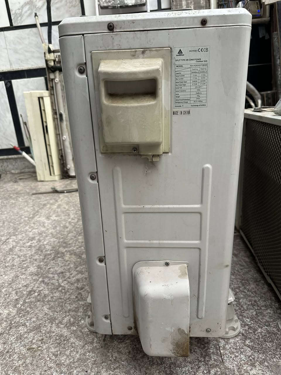 سبلت الحافظ طنين مستعمل نظيف 
مفتوح ومقفول الغاز 
مكاني بغداد حي القاهرة 
سعره 325 الف وبي مجال قليل 
***********
