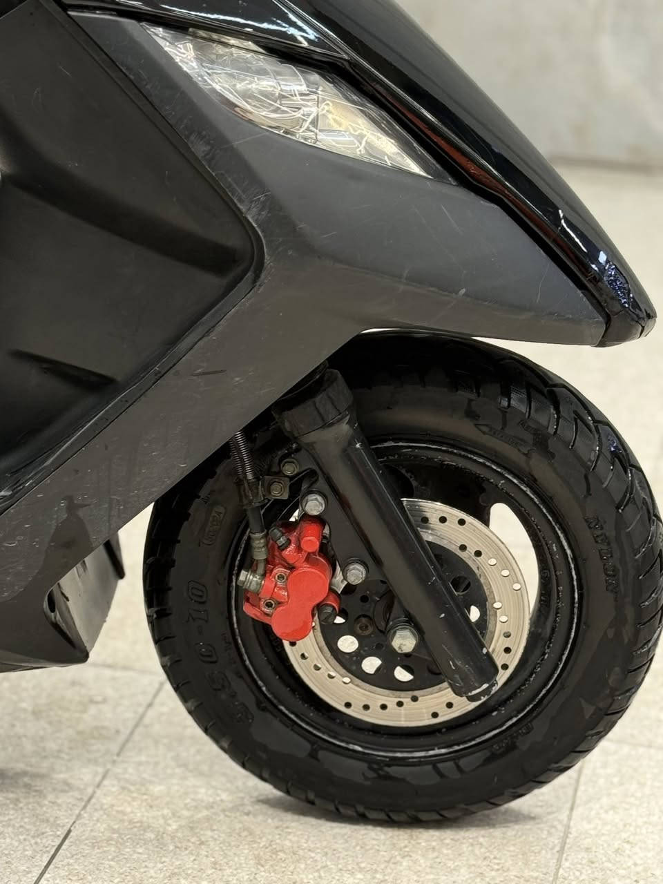 السلام عليكم ماكس ثعلب 140 كاملة بدون نواقص كهربائيات كلهة شغالة ميكانيك كلة مابي مشكلة تجي تكلب وتشوف مكاني نفق الشرطة عارضهة ب700 الف رقمي ***********
