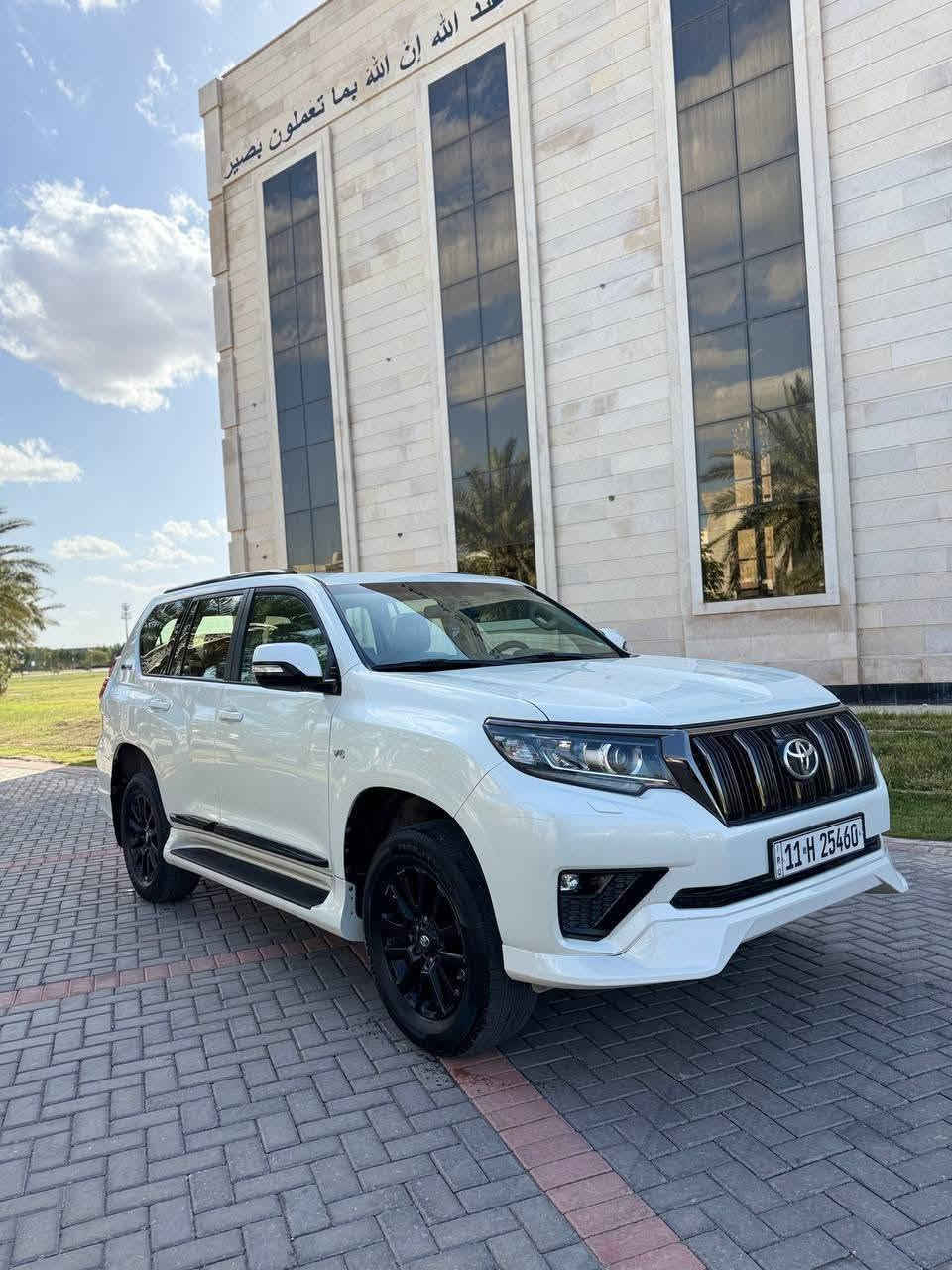 سلام عليكم
تويوتا برادو 2021 vx مدنايت ادشن
بحالة الزيرو باب اول 
السياره وكالة ساز وصيانه كامله بل شركه
السياره كله بلاك دشن من الشركه
لبيع فقط 

السياره مكفوله كفاله عامه من
والصبغ والبارد
رقم بغداد ب أسمي
مواصفاتها :
ا-سلايت قماره
ا-مثبت سرعة
حساس خلفي
اشارات بالمرآة
كشافات ضباب
-كراسي جلد اصلي
كراسي كهربائيه 2
-شاشه اصلية
-حساس تاير
مانع انزلاق
اربع جام اوتو
لايت زنون ناصي ٭٭وعالي
ازراك لايت
-هوك خلفي
م-بصمات. اثنين
-تكم ارضيه ليزري
تحكمات، فول ستي
-مري جانبي كهربائي (شفط
داخل بيجي
كاميرا خلفية
بلوتوث
!
مشغل cD
منفذ USB & AUx
محرك 6 سلندر
اضائه داخليه
السعر خاص
الاستفسار اكثر الاتصال
***********
السعر 445 وبيه مجال
كربلاء حي الحسين
