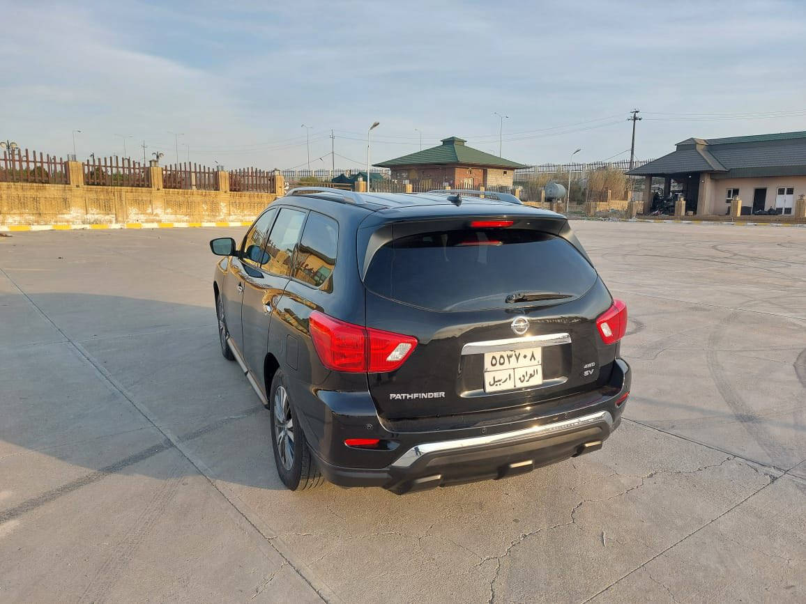 سلام عليكم نسيان بسفندر موديل 2017 لون اسود 3 مقعد تبريد مركزي سياره امريكي حادث بونيت و شبر من جاملغ بدون دواخل سياره بدون صرف جاهز محرك كير ابشرط سعر 160$ وبي مجال مكان سياره كركوك ***********
