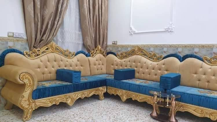 🔹🇮🇶عرض رأس السنه🔹
(58) الف سعر متر الديوان
🔹لستنا الوحيدون ولكن للافضل 😳
🔹#احذروا_التقليد💯🇮🇶 
🔹انتبه عملنا فقط تسكام  /🇮🇶 نستبدل المستخدم بالجديد
   🌞🔹عرض يفلش السوك 🔹🌞
🔹سعر تخم مودرن 320 الف دينار 
🔹سعر متر ديوان 58 الف دينار 🎖️
🔹شغل درجه اولى ضمان الجوده لمده 5سنوات 🛋️
🔹نوع خشب روسي كله بلوك اسود سفنج مميز أول
🔹ما عليك بس تختار لموديل ولون💚
🔹لدينا كادر لأخذ قياس حسب طلب🚕
🔹خدمه توصيل مجاني داخل ذي قار🛻
🔹لحجز واتساب ***********📱
🔹العرض لمده اسبوع
🔹سوق الشيوخ طريق كرمه  
🔹معمل ومعرض  الامير.  لتخم وديوان 
🔹 لدينا اثاث مستخدم
