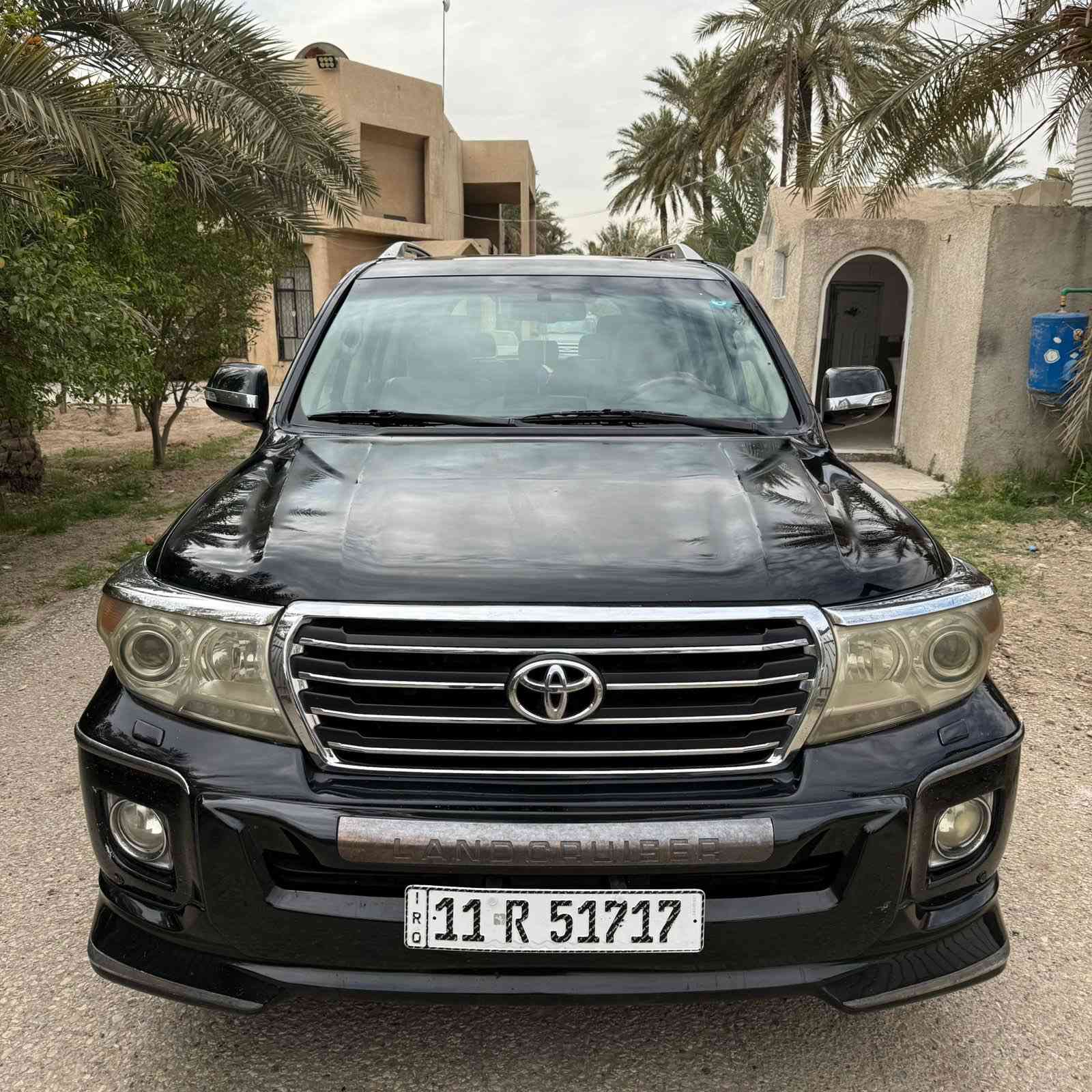 السلام عليكم 
لاندكروز موديل 2013 

رقم بغداد باأسمي

محرك 6 سلندر بلادي مامفتوح

مكفوله من الضربه والصبغ

ماشيه 155 الف حقيقي

بيها جراد خفيف بالبنيد

داخل جديد

تخم تاير + حداديه جديده

سياره جاهزه مابيهه اي نقص

السعر (36 ونص )3 شدات و65 ورقه وبيها مجال

مكاني بغداد الزعفرانيه 

للأستفسار
***********
