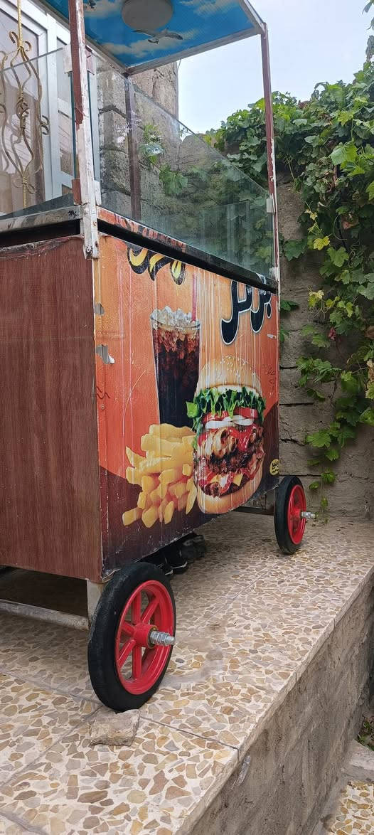 عربانه همبركر+ فنكر للبيع شرط نضيفه تواير جدد قراض كامله للبيع  ***********
