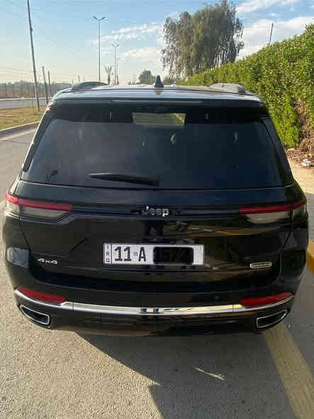 جيب كراند شيروكي اوفرلاند  5 راكب 
الموديل : 2023 .

اللون : اسود 

المحرك : V6.  3.6L . 

العداد : 40,100 الف كيلومتر 
 
*رقم بغداد مميز⭐️

حادث تبديل جاملغ أيسر وربع الدعامية*

المواصفات :

⭐️ دفع رباعي 4x4 . 

⭐️ نظام تعليق هوائي (جكات). 

⭐️ قيادة ذاتية عند المنعطفات.

⭐️ رادار امامي مع مانع تصادم . 

⭐️ نظام الرؤية الليلية. 

⭐️ تحذير الخروج عن المسار . 

⭐️ مستشعر نوم السائق مع نظام التوقف الآلي 

⭐️ تحذير النقطة عمياء ⚠ .

⭐️ نظام تحذير عند التقاطعات. 

⭐️  نظام تحذير عند تجاوز السرعة المحددة. 

⭐️  نظام عرض المعلومات على الزجاج الامامي (HEAD UP DISPLAY)

⭐️ نظام تقليل الضجيج داخل المقصورة. 

⭐️ إنارة محيطية مع أمكانية تغيير الالوان .

⭐️ شاحن موبايل وايرلس. 

⭐️ تعديل وضعيات مقود السائق كهربائيا. 

⭐️ مرايا تعتيم ذاتي. 

⭐️ المرايا الجانبية قابلة للطي كهربائيا. 

⭐️ نظام الصوت من ماكنتوش مع 19 سماعة. 

⭐️ ويل قياس 20 انج .

⭐️ سقف بانوراما .  

⭐️ شاشه كبيرة 10.1 انج . 

⭐️ شاشة للراكب الأمامي .

⭐️ نظام الخرائط (GPS) .

⭐️ عرض خرائط الطريق على لوحة القيادة.

⭐️ لوحة القيادة بقياس 12 أنچ. 

⭐️ 4 كاميرات خارجية مع بخاخات ماء للتنظيف. 

⭐️ كاميرا للمرأة الداخلية. 

⭐️ تصوير حراري ليلي .

⭐️ المصابيح الأمامية زنون .

⭐️  كشافات الضباب زنون . 

⭐️ دخول ذكي. 

⭐️ بصمة على 5 ابواب للدخول الذكي. 

⭐️ تشغيل عن بعد .

⭐️ الصندوق الخلفيي كهربائي .

⭐️ فتح الصندوق الخلفي مع حركة القدم.

⭐️ فرش المقصورة الداخلية من الجلد الطبيعي الفاخر .

⭐️  اضافات من الخشب الطبيعي للمقصورة الداخلية. 

⭐️  ذاكرة لحفظ وضعيات الجلوس للمقاعد الأمامية

⭐️ مساج للمقاعد الامامية .

⭐️ المقاعد الأمامية كهربائية .

⭐️ المقاعد الأمامية تبريد وتدفئة .

⭐️ المقاعد الخلفية تدفئة وتبريد .

⭐️ ستائر للشبابيك الخلفية. 

⭐️ انارة داخلية LED متعددة الالوان . 

⭐️ حساسات امامية وخلفية . 

⭐️ 5 راكب .

⭐️ مكيف خلفي مع وحدة تحكم منفصلة . 

⭐️ تدفئة مقود القيادة. 

⭐️ مانع تصادم خلفي .

⭐️ بلوتوث تلفون . نظام كار بلي

⭐️ محدد سرعة . 

⭐️ نظام التشغيل والاطفاء الاوتوماتيكي .

⭐️ نظام بريك اوتماتيكي

⭐️شاشات خلفية عدد 2

وبيها بعد مواصفات ممذكوره السيارة نظيفة جداً احلى من الصور* صور الحادث ع خاص 🌸

⭐️السعر 39,300 $ الف دولار

للاستفسار الرجاء الاتصال او مراسلة الرقم واتساب 

***********
