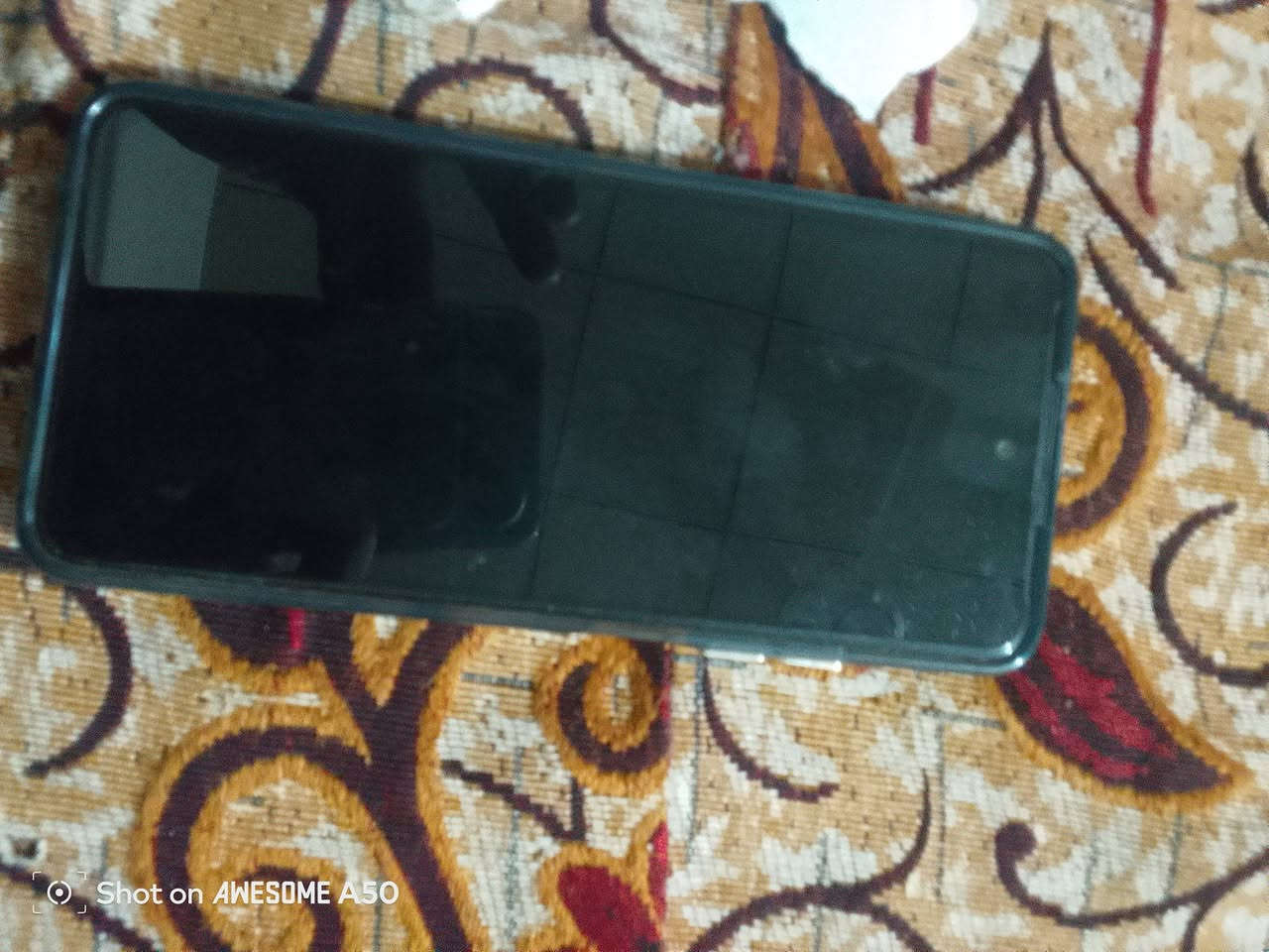 السلام عليكم عندي موبايل للبيع اريد ابيعه حقه 65 وهذا رقم اتصلوا في الموصل وهذا رقم تلفوني ***********
