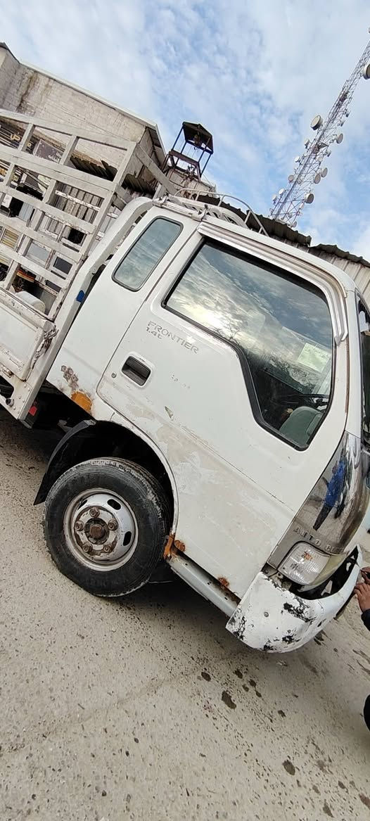 السلام عليكم كيه فنتيره فحل للبيع موديل 2000للستفسار الرقم ***********
