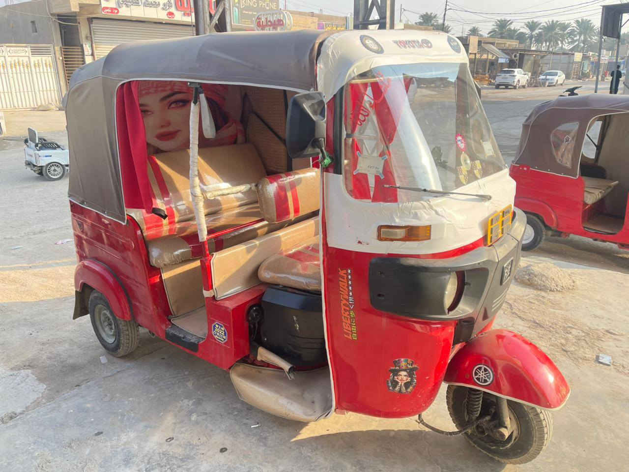 سلام عليكم تكتك موديل 17 محرك عشرين اوراق السعر 3800وبيه مجال
***********
