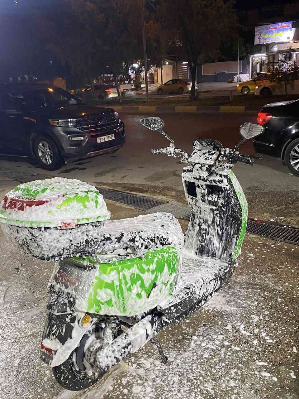 � للبيع ماطور كهربائي سبورت 🟢
✅ حالة ممتازة جداً
✅ لون أخضر مميز وجذاب
✅ شاشة رقمية
✅ إنارة LED أمامية وخلفية
✅ صندوق خلفي (باكس) كبير
✅ بطارية قوية
✅ شاحن موجود
✅ اقتصادي جداً بالاستهلاك
✅ مناسب للمشاوير اليومية والتوصيل
✅ نظيف وما يحتاج أي مصروف

💰 السعر: 550 ألف قابل للنقاش للجادين

📍 الموقع: الموصل - حي المصارف
📍 الماطور جاهز للاستخدام مباشرة

📞 للاستفسار:
***********

📲 موجود واتساب على نفس الرقم.

🔥 فرصة للّي يدور ماطور نظيف، مميز،  بسعر مناسب🔥
