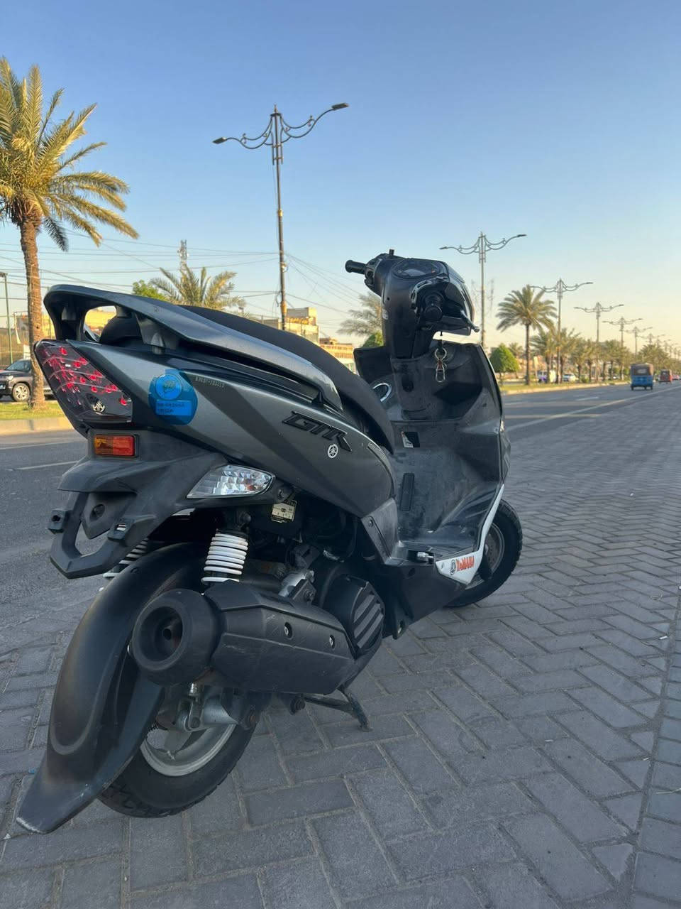 السلام عليكم جي تي ار برغي ممفتوح بيه بلاديه فيشتين تجي ياباني اصلي السعر 900 بيها مجال بصيط مكاني ساحة مظفر الرقم ***********
