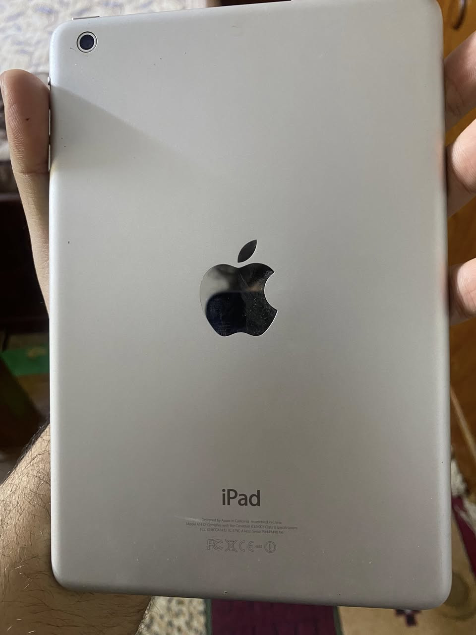 السلام عليكم
مساحته 32GB يرهم يوتيوب او تنزيل العاب للاطفال 
كلشي شغال بي ومامبدل بي ايشي برغي مامفتوح 
مكاني بغداد 
***********
