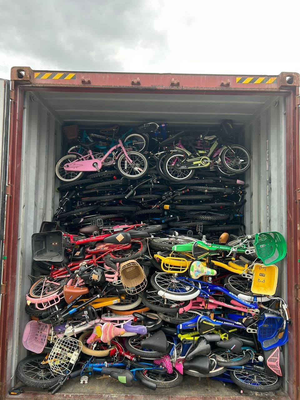 مستعدين لتحميل حاويات من ارض اليابان الى كل تجار العراق 
بايسكلات ياباني جملة مفرد حاويه للبيع بسعر الجمله🚲🇦🇺🇧🇻🇦🇮🇦🇫
بابل، ناحية السدة المفرق👏
مجمع القمة الجديد للبايسكلات قرب مطعم اجواء بابل 🌹🌹🌹🚲🚲🚲

*********** احمد الغانمي
شنو تريد اكو وبسعر مناسب
#بناتي٢٦ ٢٧. بكل تفاصيله  🌹🚲🌹🚲
#اطفال ١٤،١٦،١٨
#جبلي ٢٦ و٢٧ ياباني
#يطبك جبلي
#عرباين اطفال باله وعرباين احتياجات خاصة
#ماركات عالمية ووووو♥️🚲♥️🚲
#يوجد توصيل جميع المحافظات
