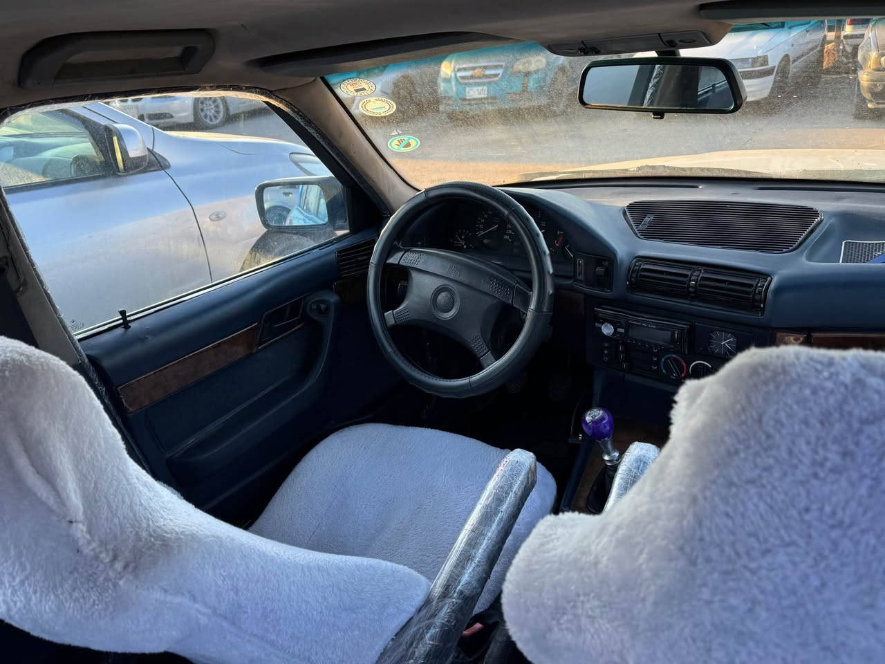 BMW مەکینە 520  گیرحادی 5 پارچەیی سبوغە پشتو پیشی جەپیکی بچوکی هەیە  سەیارەکە زۆر جوانە هەمووشتی تا 2030 نوا مەسرەفی هیچ تیدانیە تەنها دەبلی لای سەکن نەبی سەیارەکە زۆر توندوو تۆلە  نرخی 54 مەجالی تیدایە مالی دۆستە  ژمارەی موبایل *********** أربيل, العراق
