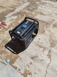 مولد للبيع. سعر. 300بي مجال مستخدم شي قليل الاتصال. 07716605768
