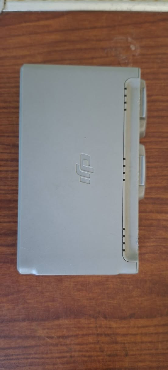 السلام  عليكم  مزاد مزاد . جوستكات  DJI RC.N3 و بطاريات  وشحن مال درون DJI. MNIN 2   الصلي ابو باركود مزاد يبدي من ١٥٠ الف***********
