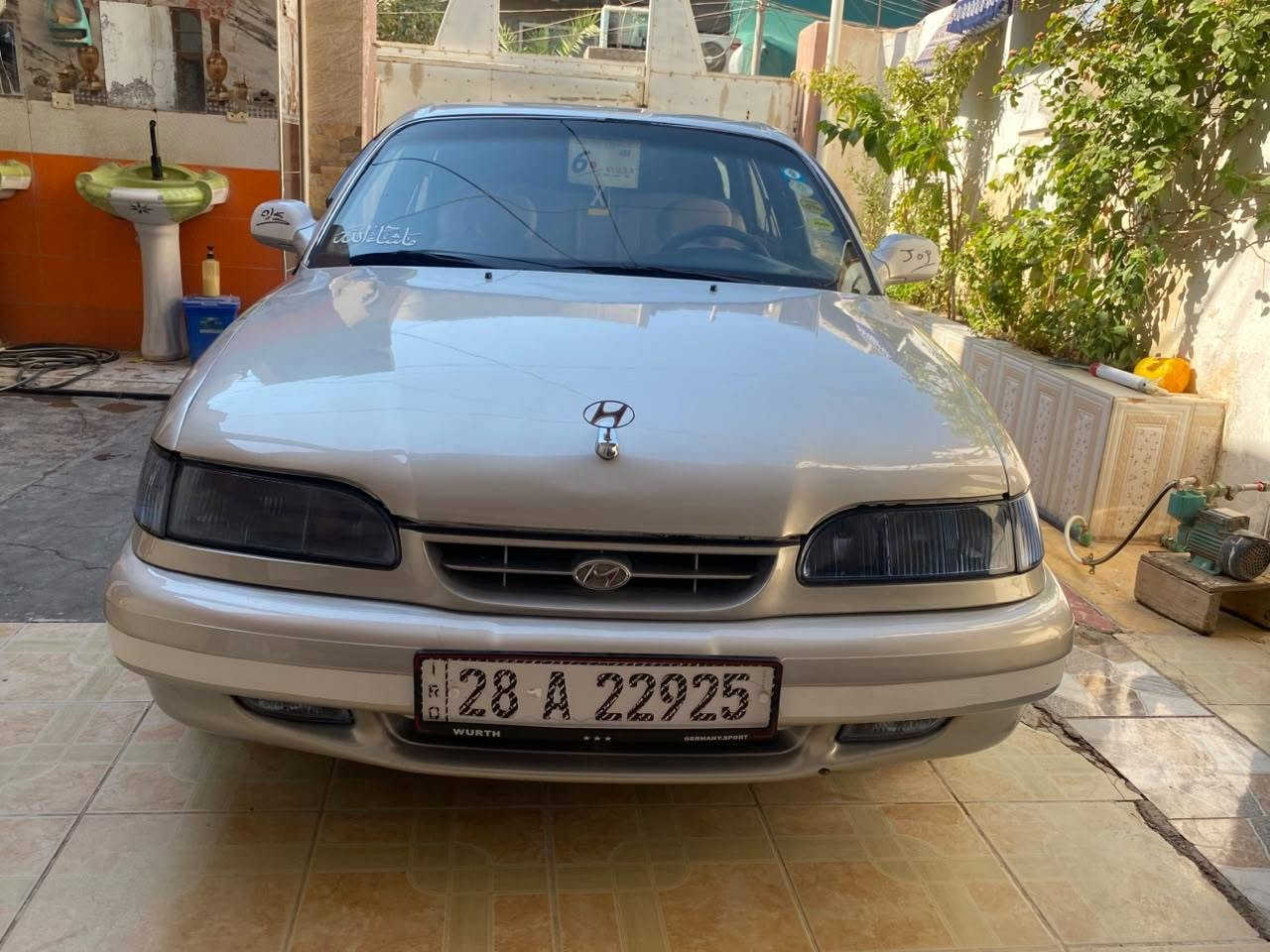 سلام عليكم سوناته تو للبيع موديل 1994 سنوية لل2031 رقم نجف دولي بسمي مكينة 2000 مفتوح كير ومكينة جدد تخم تاير جديد صدر امامي خلفي جديد كهربائيات كله شغال على البلاد داخل شركة مابيه لا كص ولا خياس شرط التحويل المكان ديالى بعقوبة السعر 44 وبية مجال الرقم ***********
