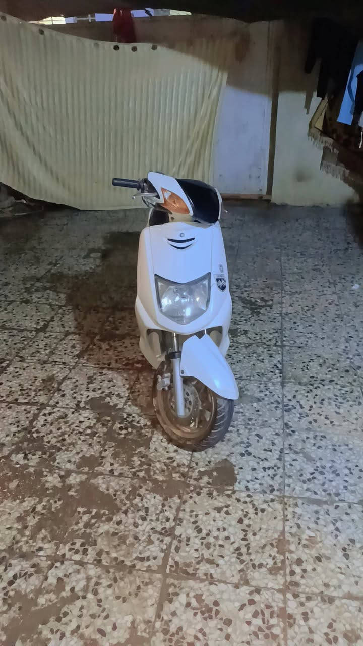 سلام عليكم دراجه سكنس 110 كابريتر دراجه فول ستان كهربائي شرط جنكال دراجه يحتاجله ولفات بس دراجه فول الله شاهد بس ولفات يرادله مكاني بغداد البلديات سعر 500 وبيه مجال ع حك الولفات وجيتك  دراجه شغاله رقمي  ***********
