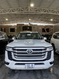 نحن اسره وكادر معرض المهره لتجاره السيارات الحديثه 🚙 نقدم لكم ارقى تحي...