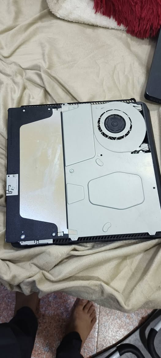 السلام عليكم. ابلي فور 4للبيع ويا ثلث اقراص ويدتين يده بيهه خلل بل انلوك وبل شفت نضافه95% بس مشكله وحده وهي العالامه مال المفتوح ابني الصغير شايله وهوا ما مفتوح ولسعر 275 وللطيبين بي مجال

..  ورقم 9647835975261


**إذا كنت صاحب هذا الإعلان وتريد حذفه لأي سبب، رجاءا أرسل رسالة إلى الدعم الفني**