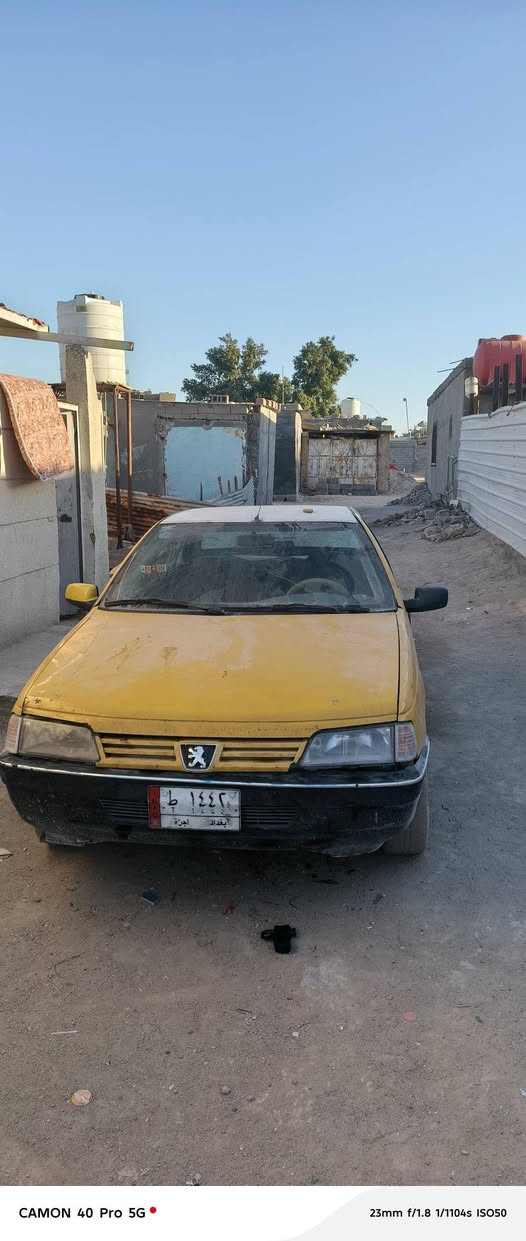 للبيع بيجو روى مديل 2009 السيارة كله ع البلاد  بس المحرك كايم يعني الي ياخذة يسحبه السعر ١٠ورقات العنوان البصرة الزبير دور البترو رقم الهاتف ***********
