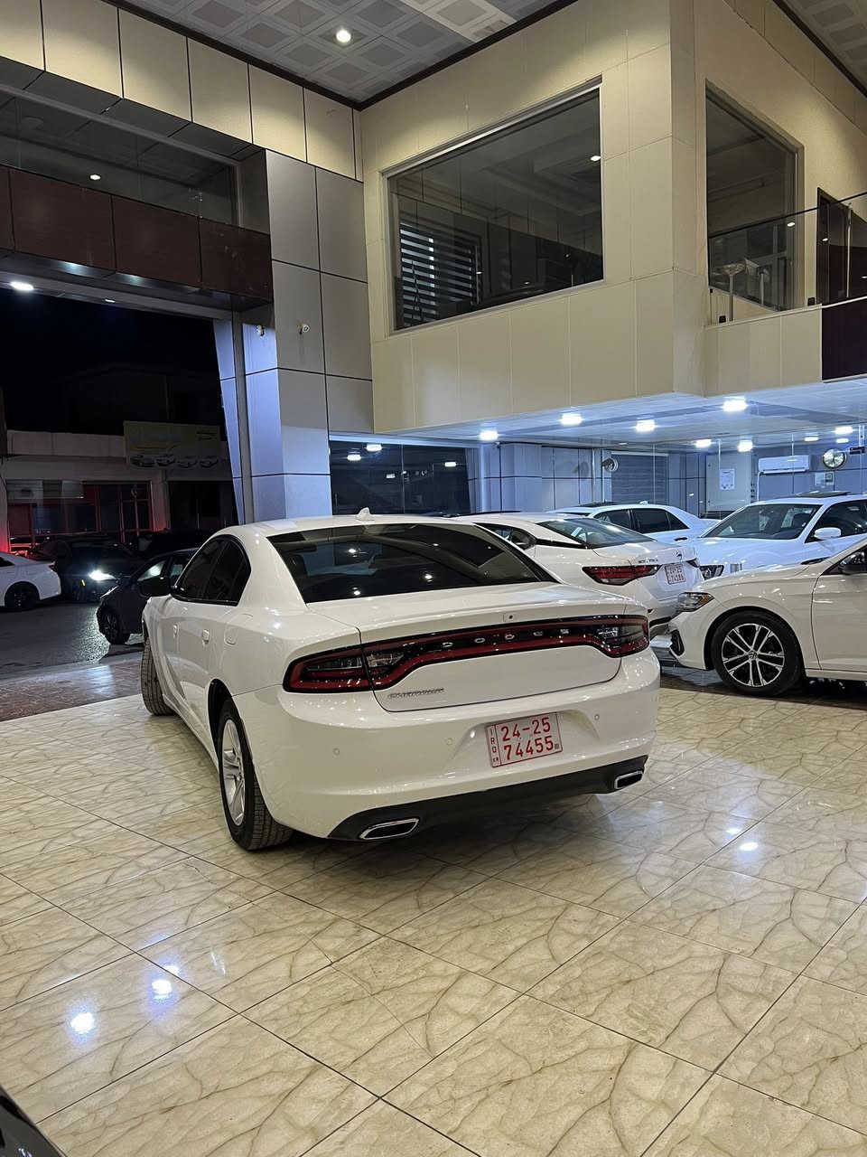 دوج جارجر/2023
Sxt
بيها ربع دعاميه الامامي 
وربع دعاميه الخلفي صبع
والهيكل ما بي اي ضرار
بدون صبغ وبدون تعديل
ماشيه 49الف ميل
تو ويل 
مكان السياره دهوك
معرض ريان
***********
***********
