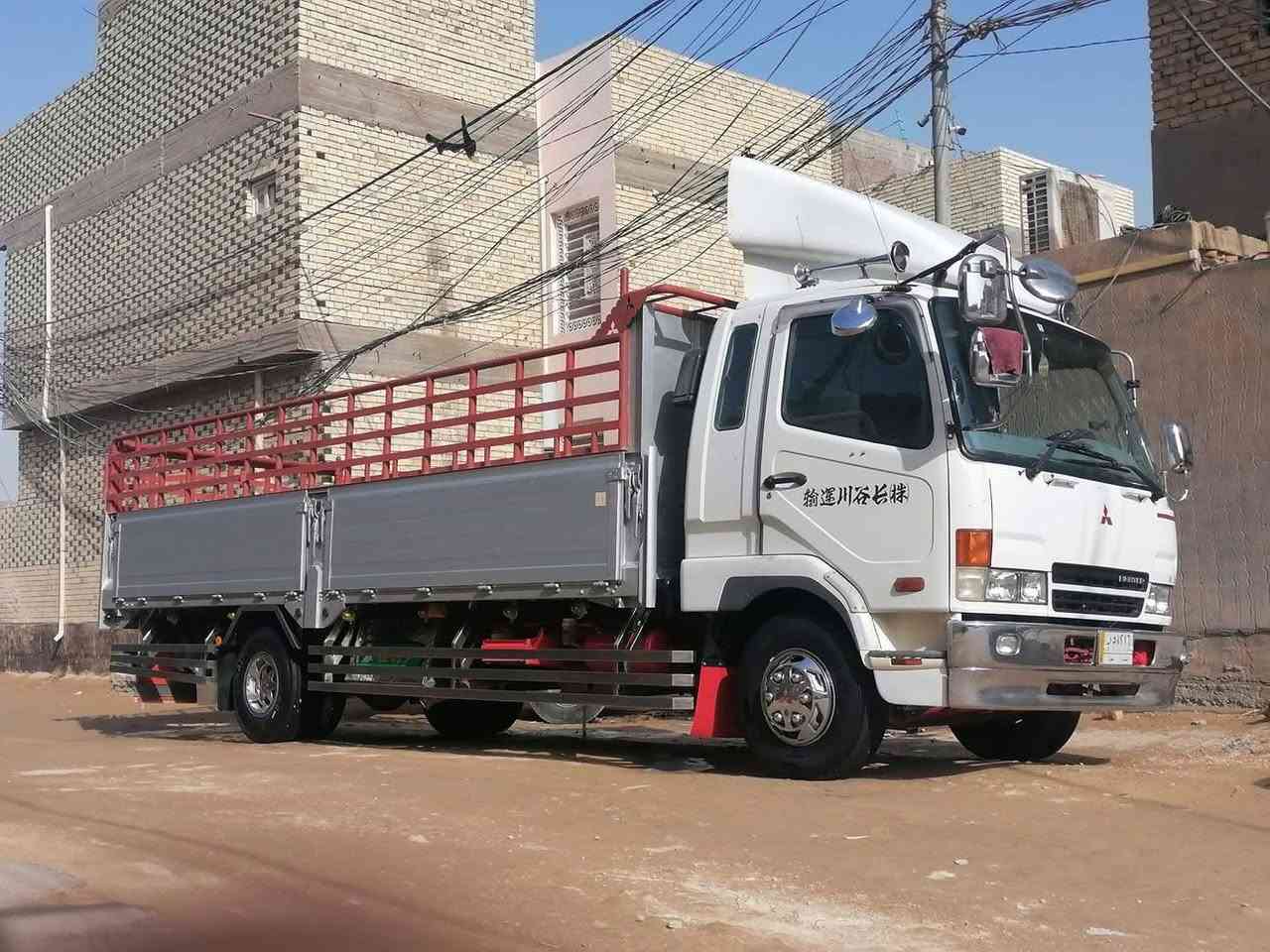 نقل اثاث داخل وخارج النجف مع كادر عمل متخصص وفتح وشد الغرف التركيه والعراقيه وفتح وغسل وشد السبالت ويوجد سياره صغيره كيه و فوزه و هينو 
*********** .واتساب ***********
***********.واتساب
