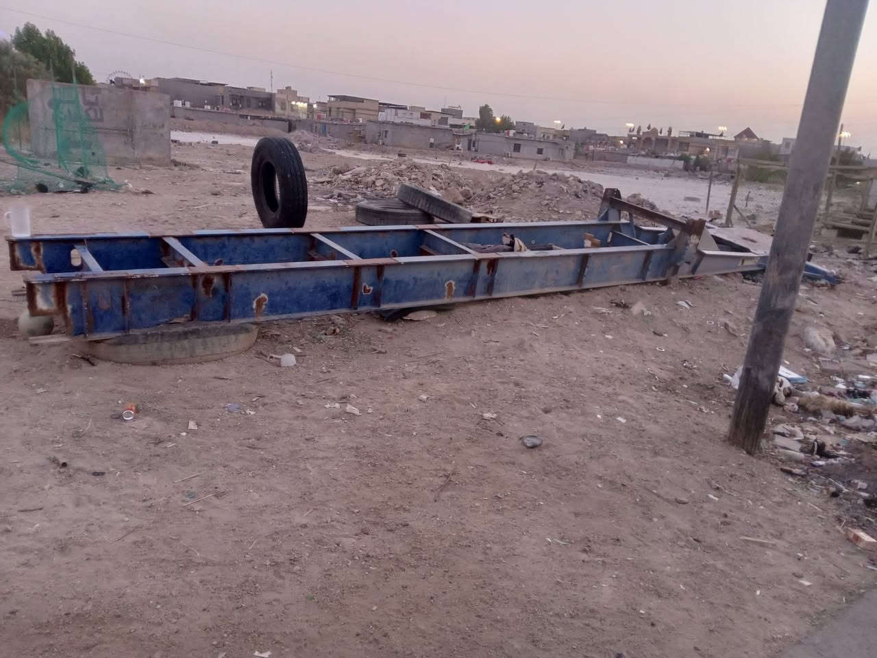 شاصي تريله حجم ١٦ للبيع مكان البصره 
الي يريده يتواصل وياي
***********
