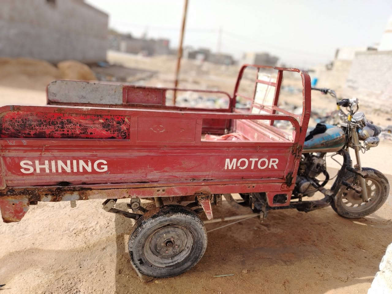 ستوته للبيع كلك مكفوله عن السرقه مكان كوفه شارع المعمل شاصي مكفوله محرك نص عمر كهربائيات شغاله ***********السعر 450 اوبيها مجال للطيبين
