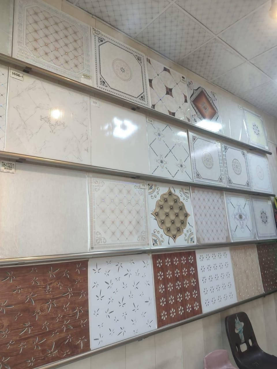 خلفة سقف ثانوي
اشتغل كرستة وعمل
مكاني بغداد
***********
بي واتساب 
او مراسله الصفحة
