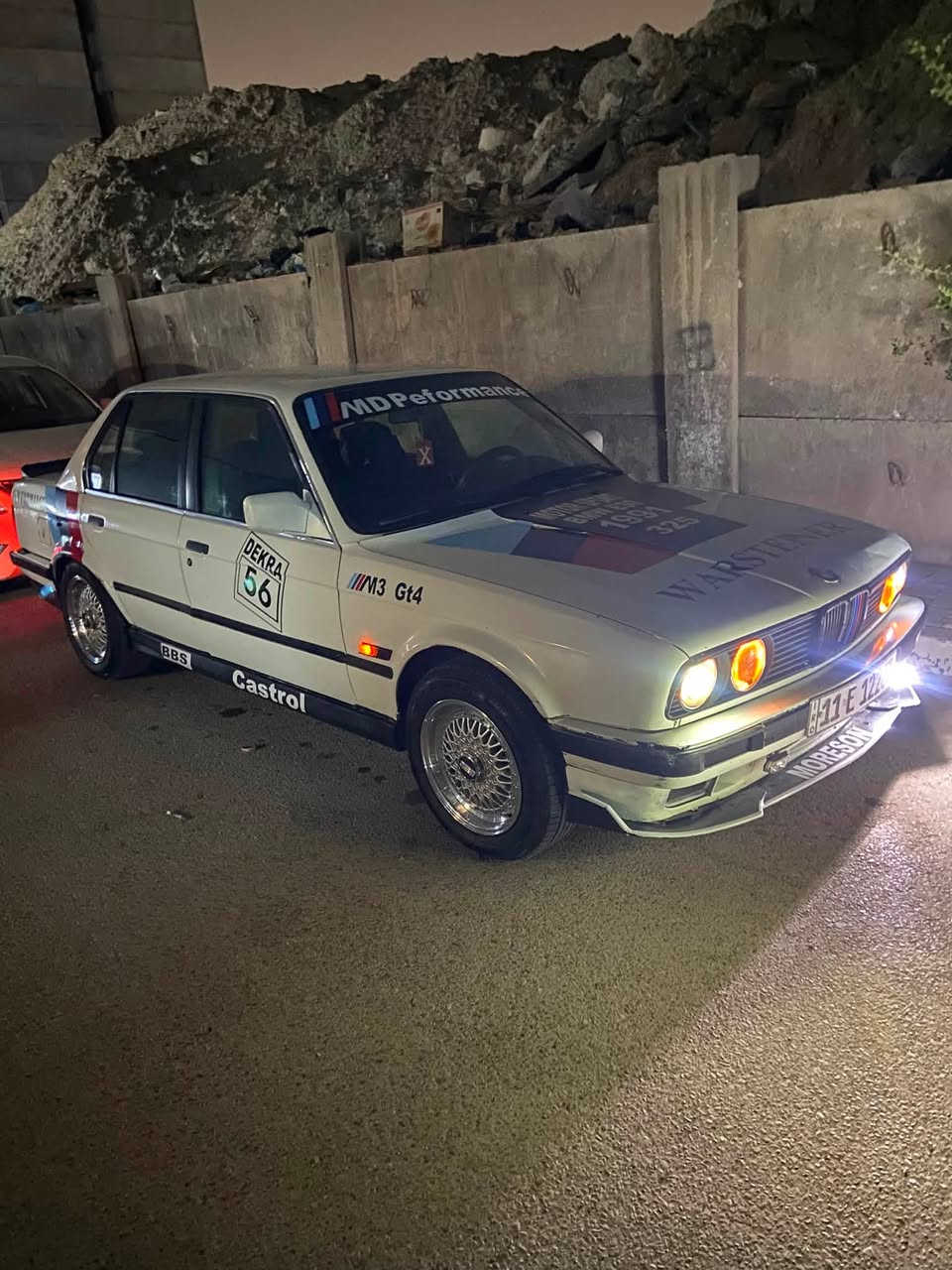 سلام عليكم BMW زعره للبيع مديل 1991سياره بسمي تبريد شغال ثلج كهربائيات كلها شغاله
تخم تاير جديد BM001
مكينه ٦سلندر ٢٥مفتوح 

تخم ويل bbs

سنويه لل 27 

تحويل ثاني يوم 

سياره بصمه تشغيل عن بعد جام كهرباء

سعر ٤٨ مكاني بغداد الحريه 

***********
