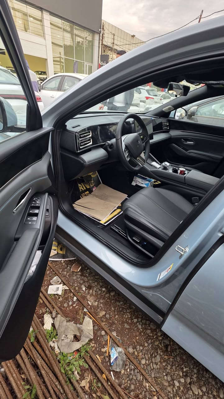 جن L
٤ كامرات 
بانوراما 
حساسات امامي خلفي
ويل ١٧
دخول كارت 
دخول ذكي 
تبريد قطعتين
شاشة دوارة
المدى ٢١٠٠ كيلو 
٩٠ كيلو الشحنة الوحدة
مرقم بغداد 
ماشية اقل ال ١٠٠٠
العنوان بغداد
رقم الهاتف : ***********
