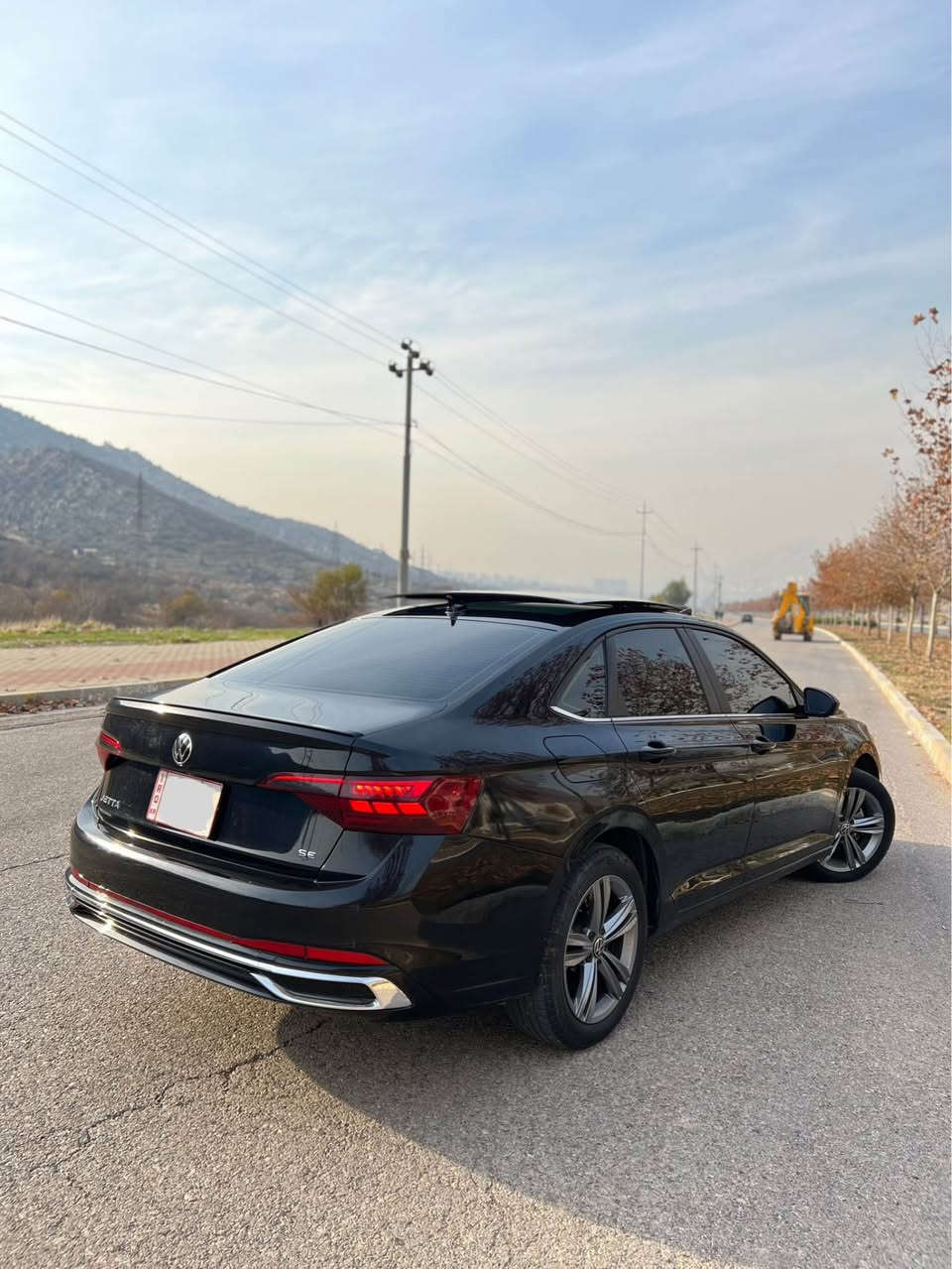 Jetta 2024 Full Full
فولكس واجن جيتا فول فول موصفات 2024
سعر:168$ مجال
لون : ره ش
عداد المساف:31هزار mile
الموصفات : Se Sport
حجم محرك : 15 Turbo
سيارة: سلايت كوشن جلد و هيتر 
تحديد سرعه و رادار و شاشة الكتروني 
بريك كهربائي
بصمه 
شغال
گير ئوتوماتيك
ملاحظة سيارة: قتعه و نيف
داخلي و شاصي هه مي ب شه رت
ئيرباگ: هه مي به شه رت نه ڤه بوين
گير و مه كينه ب شه رت
عنوان سيارة :دهوك
*********** دهوك, العراق
