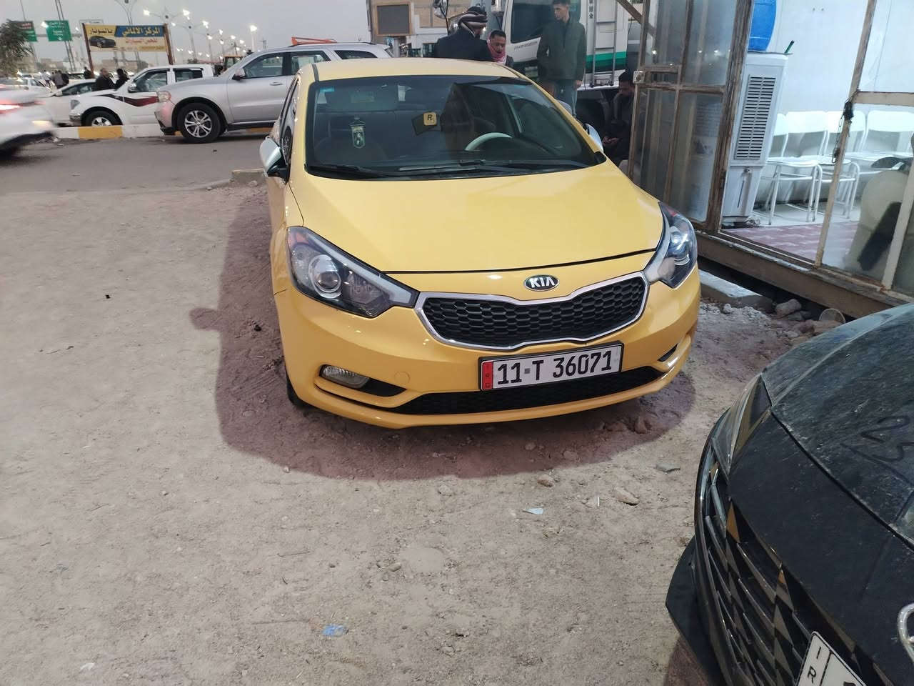 سياره للبيع فورتي موديل14 كفاله من التبديل مكينه وكير خير من الله مصفر هيئه وغرامه رقم بغداد راعيه الشرعي بالناصريه السعر 105وبيه مجال بسيط المو شراي لايتصل رجاءا سياره جاهزة من كل النواحي. الاتصال علئ هذا الرقم ***********
