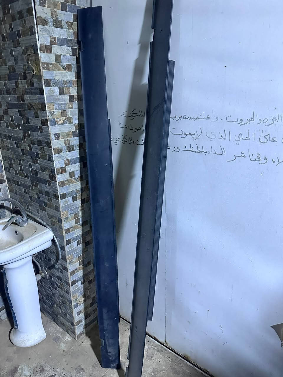 متوفر  للبيع
دوسات بلاديه زوج قيم واخذ
كفرات دسمات اصفر اللون srt رباعي قيم واخذ
بصمه اصليه بدون مفتاح قيم واخذ 
زوج لايتات حديث بيهن زنون قيم واخذ


**إذا كنت صاحب هذا الإعلان وتريد حذفه لأي سبب، رجاءا أرسل رسالة إلى الدعم الفني**