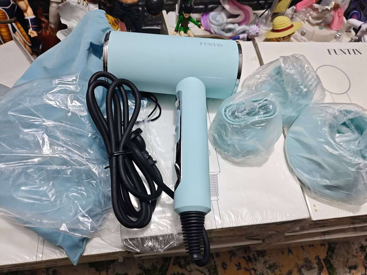 سشوار جديد غير مستخدم 
سعر القطعة 18 الف


**إذا كنت صاحب هذا الإعلان وتريد حذفه لأي سبب، رجاءا أرسل رسالة إلى الدعم الفني**