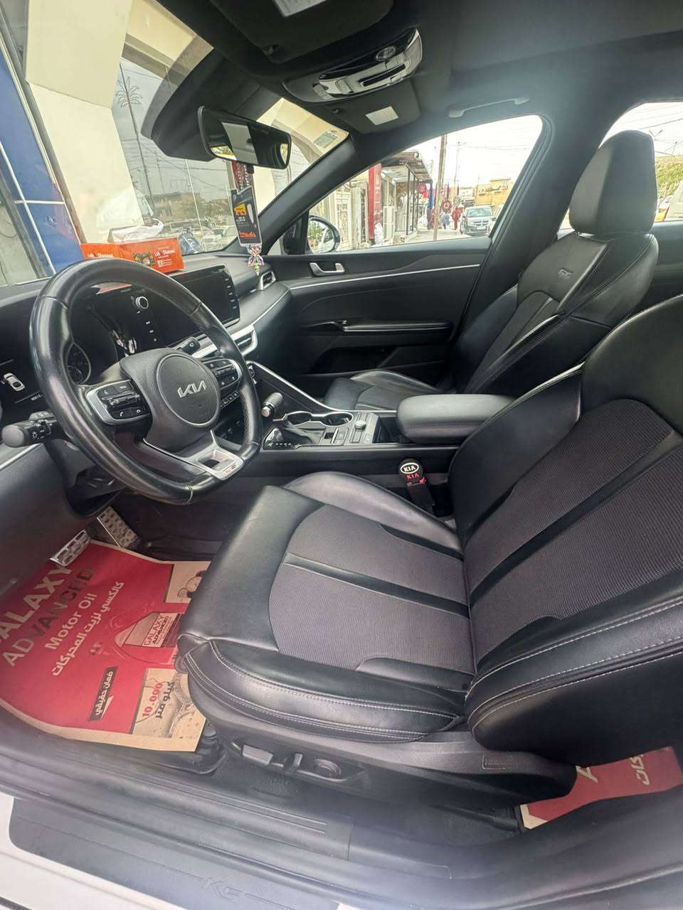 كيا k5 GT LINE
فول مواصفات
موديل 2022
رقم اربيل دولي
محرك 1600 توربو
ماشيه 39 مايل
حادثها بامريكا بنيد فقط
وبالعراق صار بيها تبديل باب
رقم التلفون ***********
