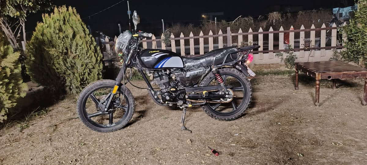 سلام عليكم دراجة نامة ابرو موديل 2025 رقم وسنوية تحويل ثاني يوم كاملة مكملة ناقصة بس جاملغ امامي دراجة نكرة سلف بعدة جديدة مكاني جزيرة السياحية  السعر 2500 تفاصيل اتصل ***********
