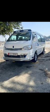 اج وان للبيع رقم انكليزي السياره بسمي مصفره الهيئه ولضريبه وغرامات ماع...