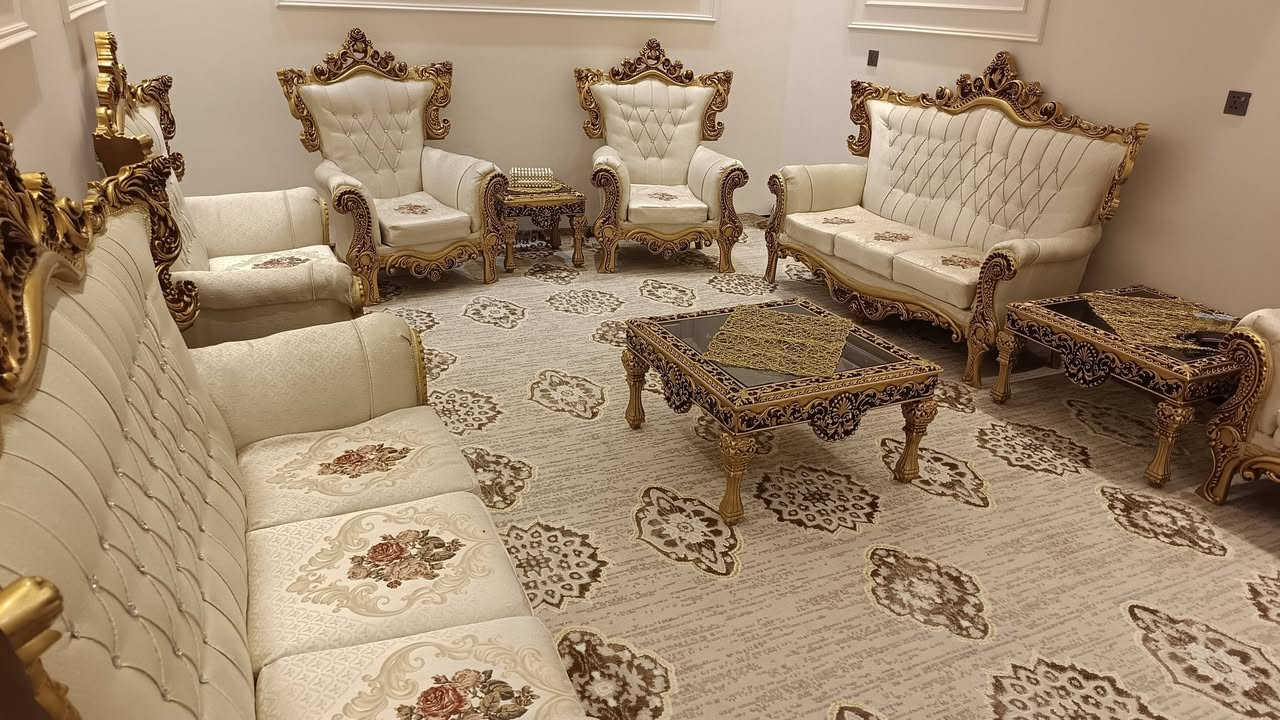 تخم ونص  15 مقعد نضيف جدا مع طبلات 2 كبار و2 صفار
السعر 850
***********
