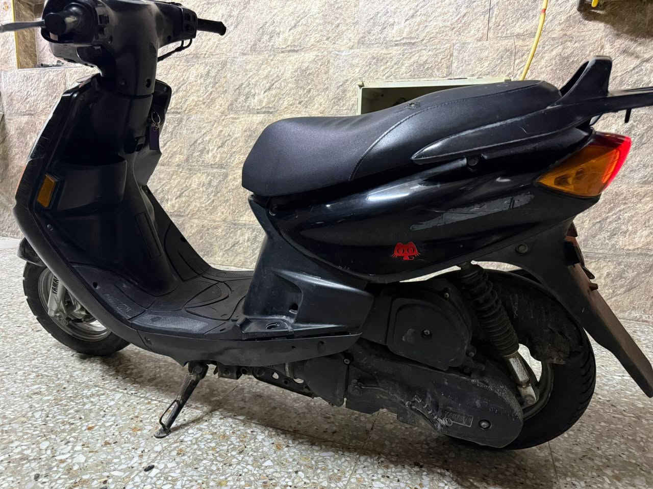 سلام عليكم دراجه ماكس 120 وارد ياباني موديل 2012 دراجه نضيفه جدا محرك بلادي ممفتوح كفرات اصليه ماشيه 40 الف
يعني ممتعوبه السعر 650 بيهه مجال قليل جدأ المكان بغداد الحسينيه اي  اسفسار ***********
